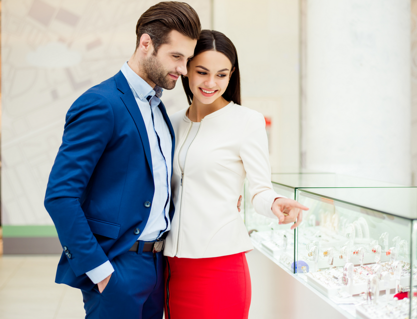 Ultravision International Blog: Using Digital Displays in Your Jewelry Store